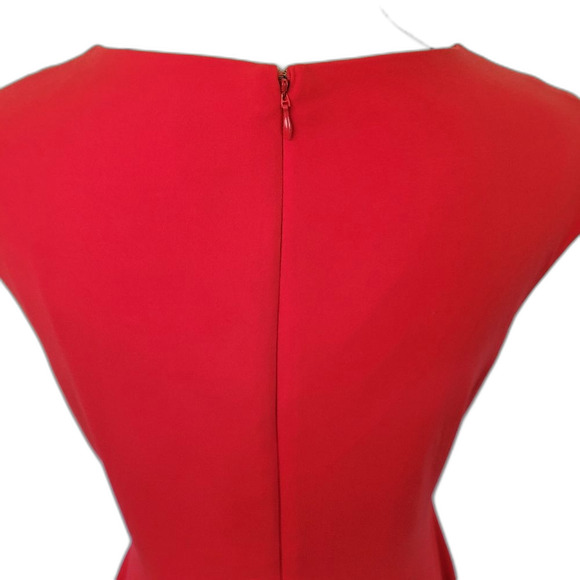 Saks Fifth Avenue red ruched zip up back sleeveless stretch midi dress, size 6 - Picture 6 of 8